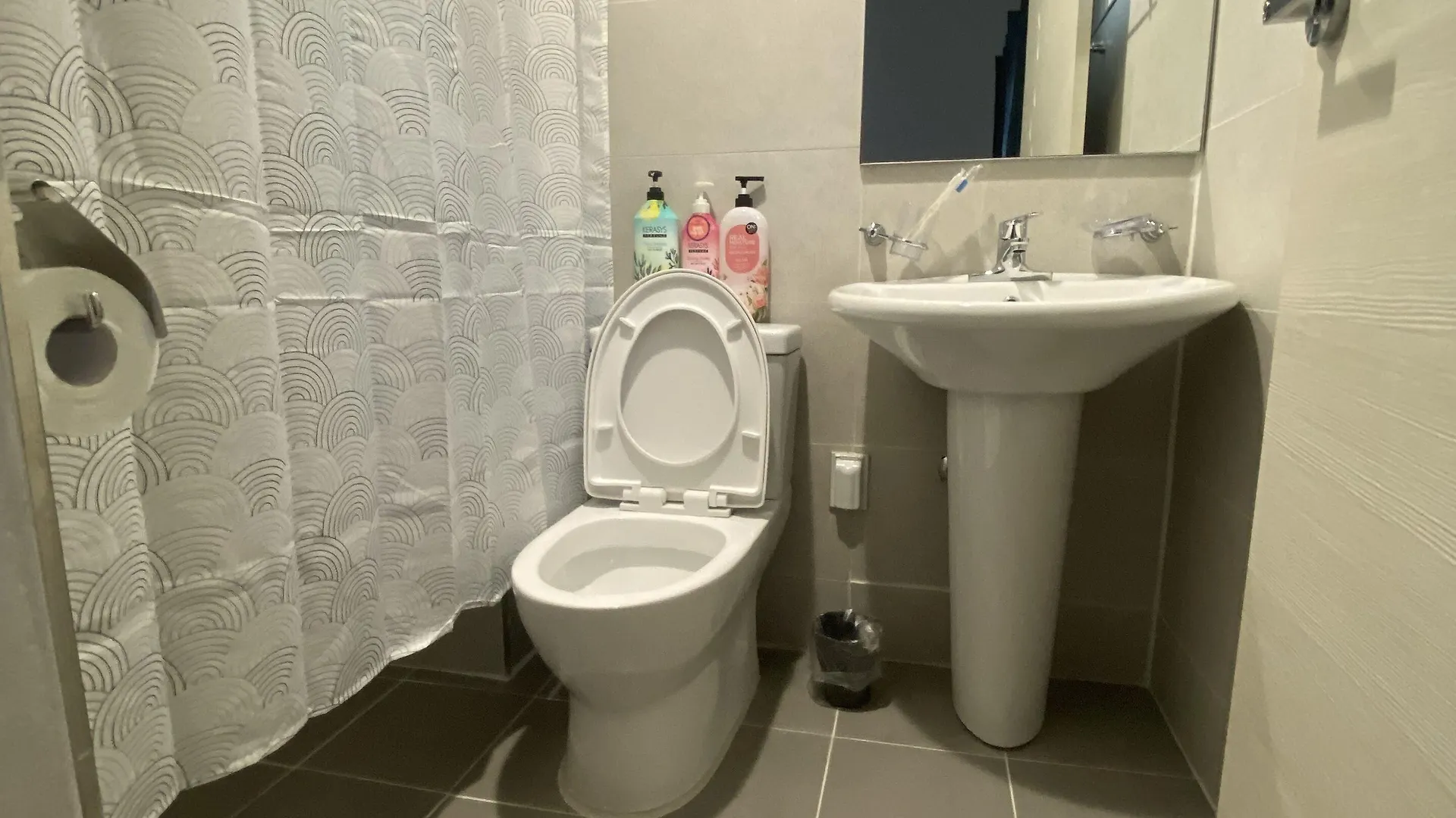Incheon Airport Happy Place Guesthouse