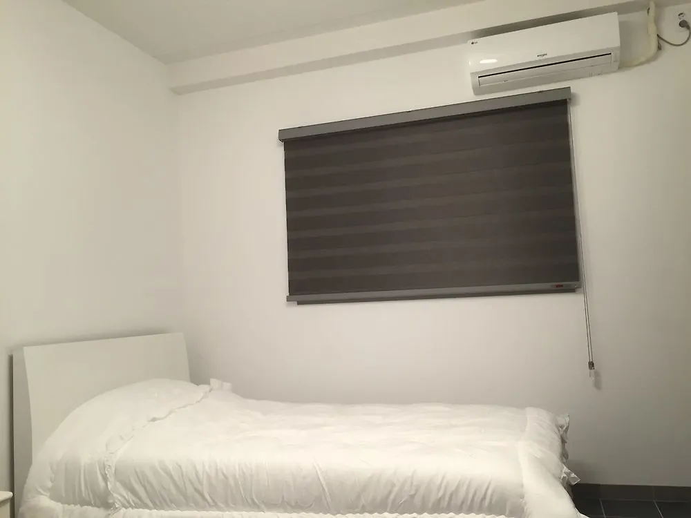 Incheon Airport Happy Place Guesthouse