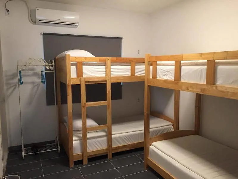 Incheon Airport Happy Place Guesthouse 韓国