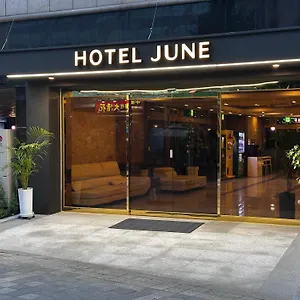 2* Hotel Airport June